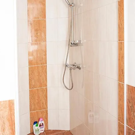 Апартамент явор