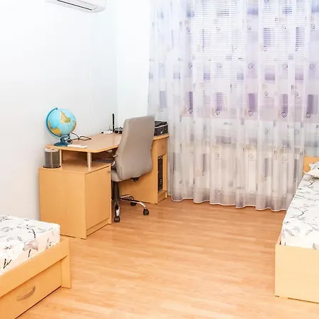 Апартамент явор *