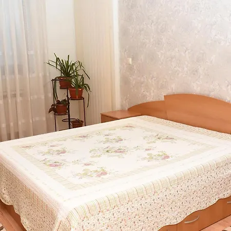 явор Apartamento *