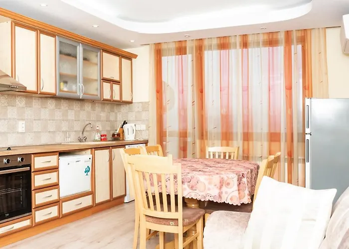 явор Appartamento *